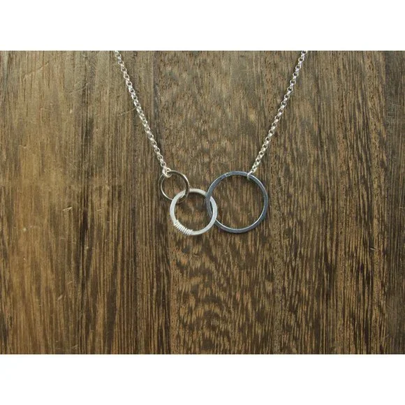16" Sterling Silver Triple Circle Plain Necklace Vintage Minimalist Everyday - Picture 1 of 5